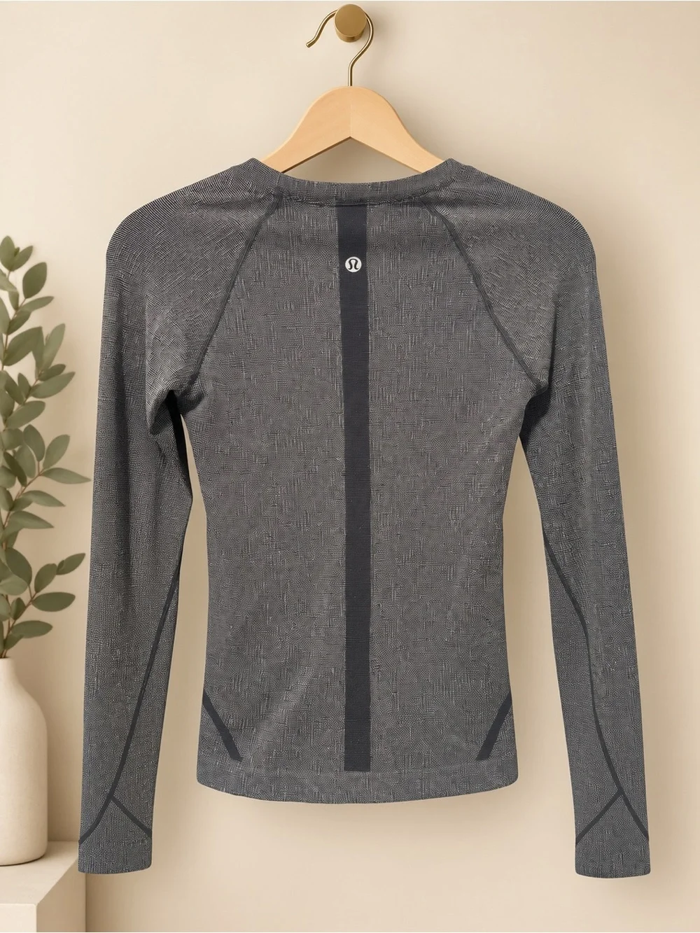 lululemon athletica lululemon swiftly